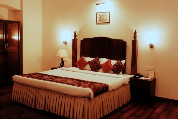 Hotel Harsh Ananda